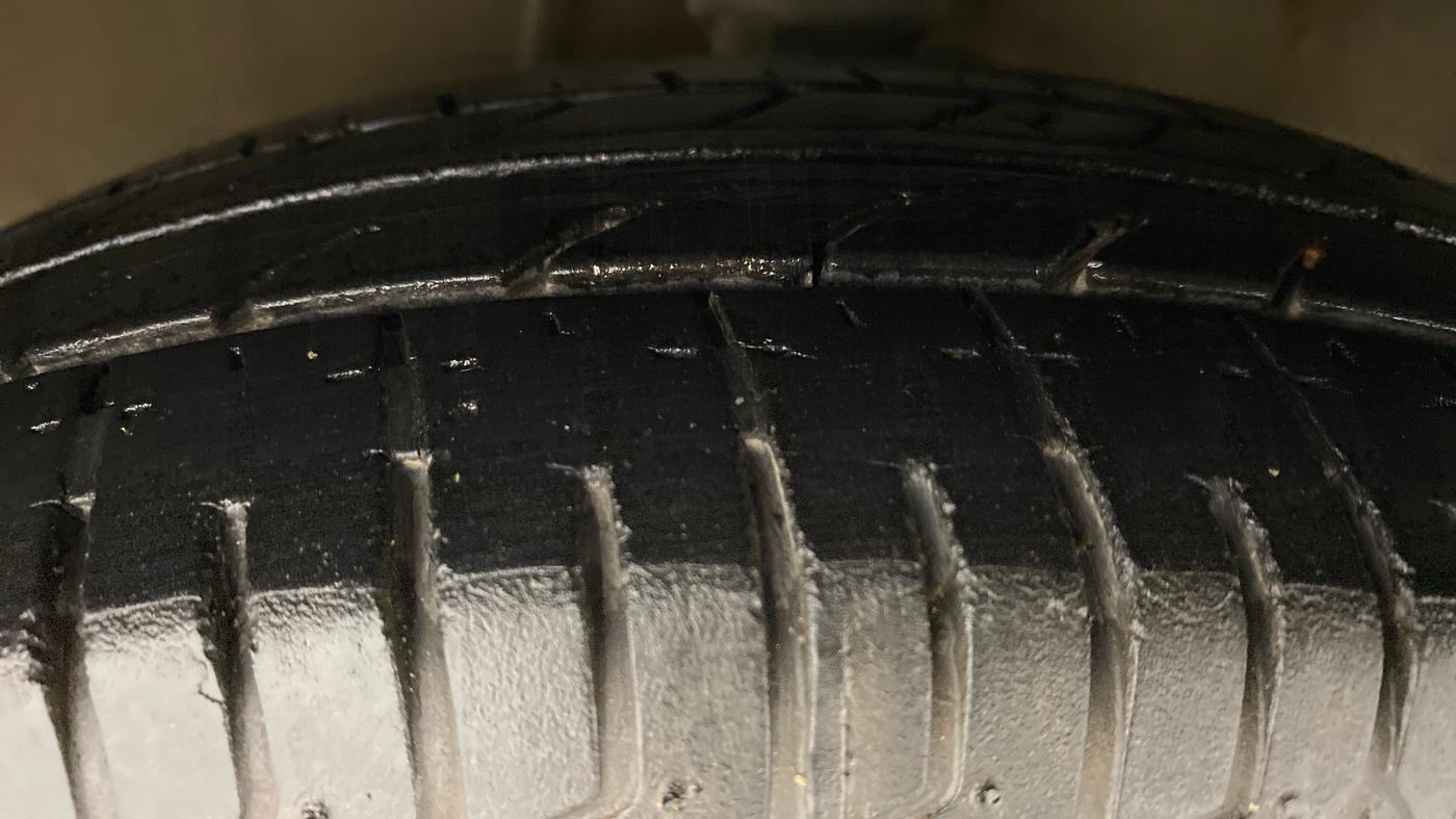 2012 Hyundai i10 SPORTZ 1.2 KAPPA2, Petrol, Manual, 96,653 km, Left Front Tyre Tread