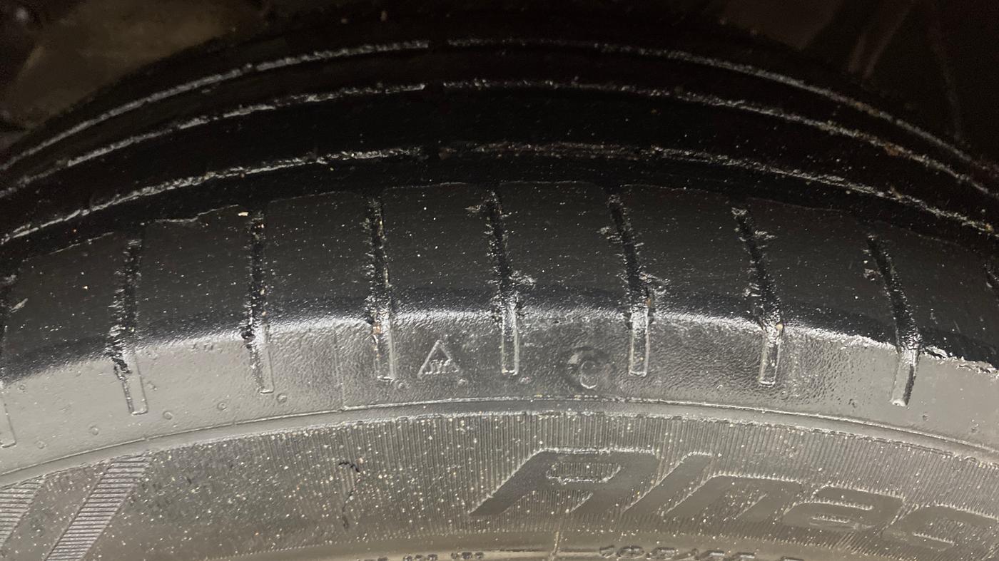 2021 Maruti Baleno ZETA CVT PETROL 1.2, Petrol, Automatic, 85,547 km, Left Front Tyre Tread