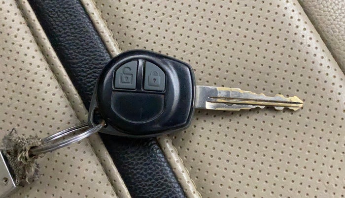 2018 Maruti Wagon R 1.0 VXI, Petrol, Manual, 48,514 km, Key Close Up