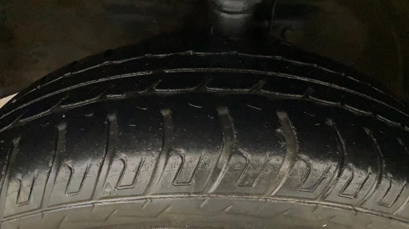 2018 Maruti Wagon R 1.0 VXI, Petrol, Manual, 48,523 km, Left Front Tyre Tread