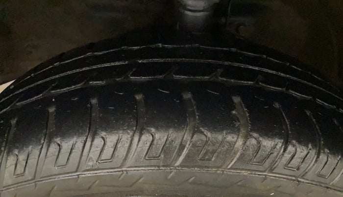 2018 Maruti Wagon R 1.0 VXI, Petrol, Manual, 48,514 km, Left Front Tyre Tread