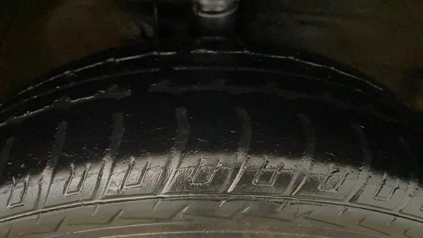 2018 Maruti Wagon R 1.0 VXI, Petrol, Manual, 48,523 km, Right Front Tyre Tread