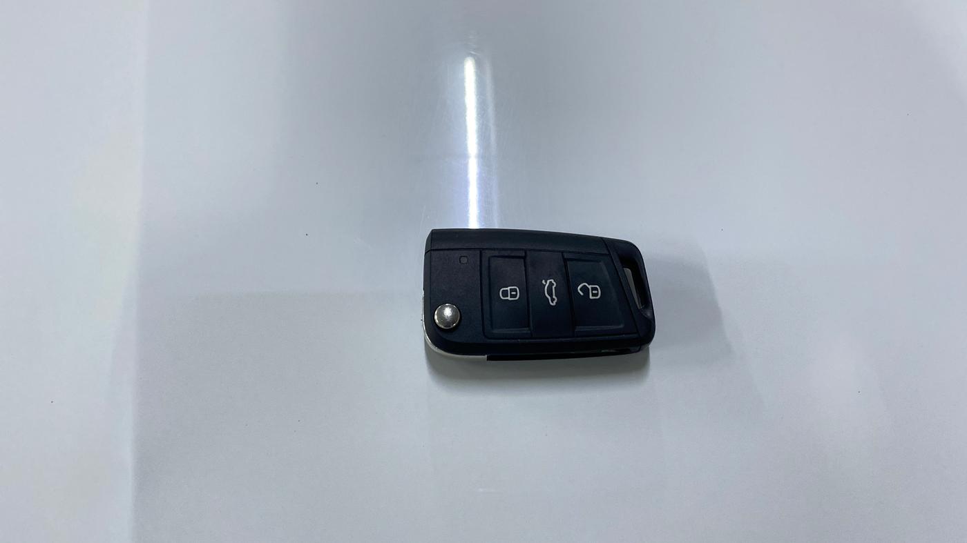 2022 Skoda KUSHAQ AMBITION 1.0L TSI MT, Petrol, Manual, 39,998 km, Key Close Up