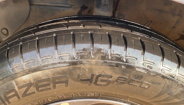 2021 Hyundai GRAND I10 NIOS SPORTZ AMT 1.2 KAPPA VTVT, Petrol, Automatic, 30,399 km, Left Front Tyre Tread