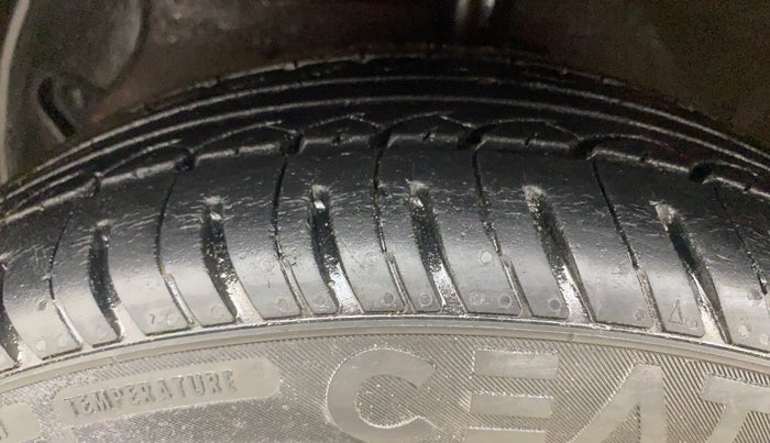 2015 Hyundai Grand i10 ASTA AT 1.2 KAPPA VTVT, Petrol, Automatic, 57,352 km, Left Front Tyre Tread