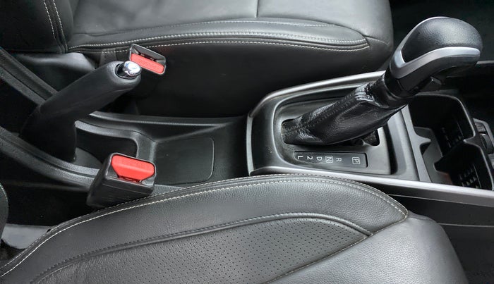 2021 Maruti XL6 ALPHA AT SHVS, Petrol, Automatic, 17,341 km, Gear Lever