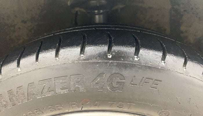 2014 Hyundai Grand i10 ASTA AT 1.2 KAPPA VTVT, Petrol, Automatic, 98,997 km, Right Front Tyre Tread