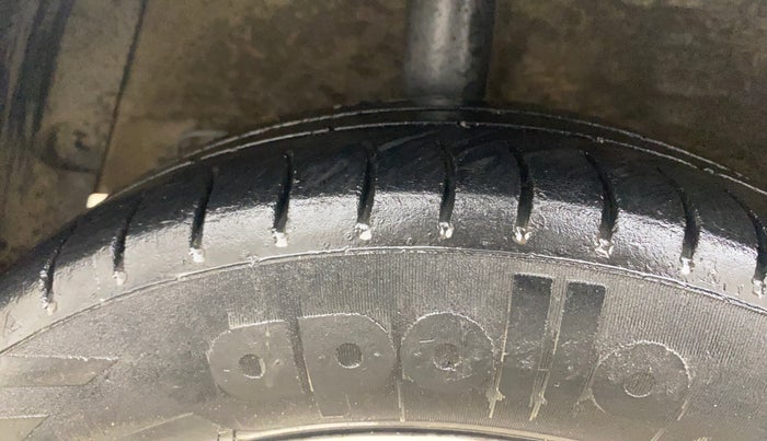 2014 Hyundai Grand i10 ASTA AT 1.2 KAPPA VTVT, Petrol, Automatic, 98,997 km, Right Rear Tyre Tread