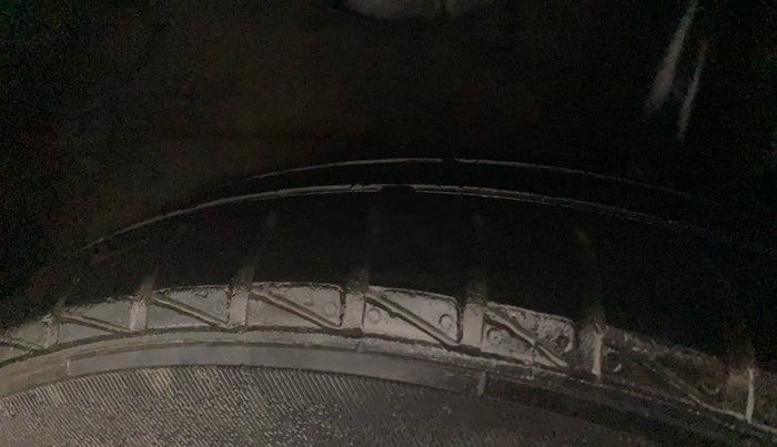 2015 Hyundai Xcent S 1.2, CNG, Manual, 78,071 km, Left Rear Tyre Tread