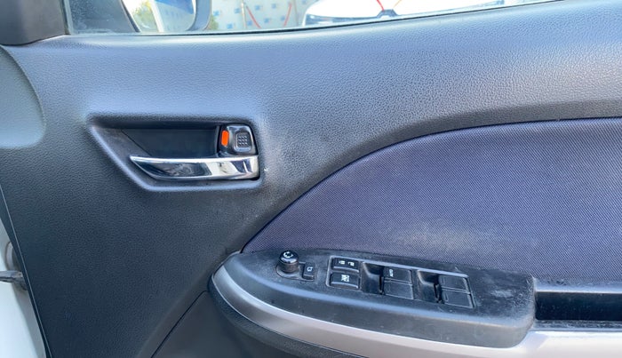 2020 Maruti Baleno DELTA PETROL 1.2, Petrol, Manual, 91,856 km, Driver Side Door Panels Control