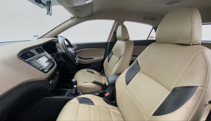 2016 Hyundai Elite i20 ASTA 1.2 (O), Petrol, Manual, 39,095 km, Right Side Front Door Cabin