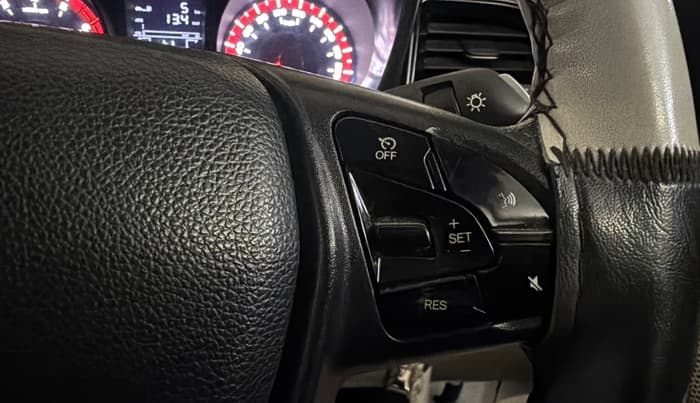 2024 Mahindra XUV 3XO MX3 Pro 1.2 L TCMPFi, Petrol, Manual, 17,317 km, Adaptive Cruise Control