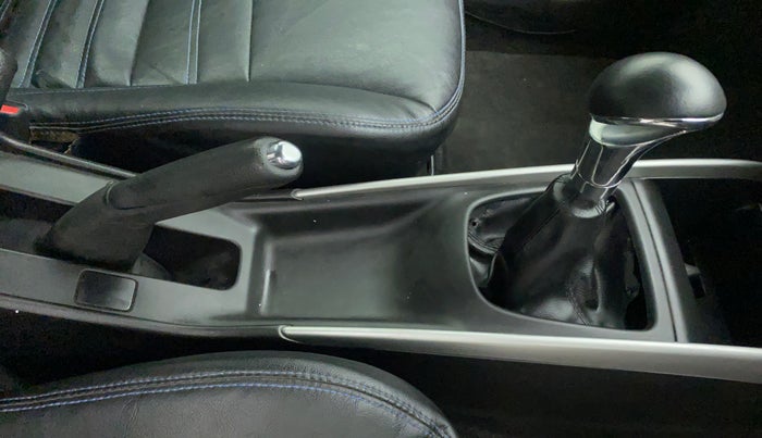 2016 Maruti Baleno ZETA PETROL 1.2, Petrol, Manual, 97,811 km, Gear Lever