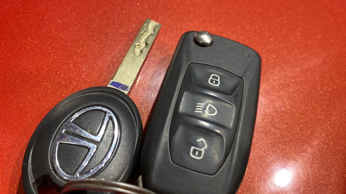 2020 Tata Tiago XZA PLUS PETROL, Petrol, Automatic, 18,579 km, Key Close Up