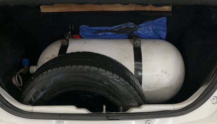 2020 Tata Tiago XE 1.2 REVOTRON, CNG, Manual, 44,053 km, Boot Inside