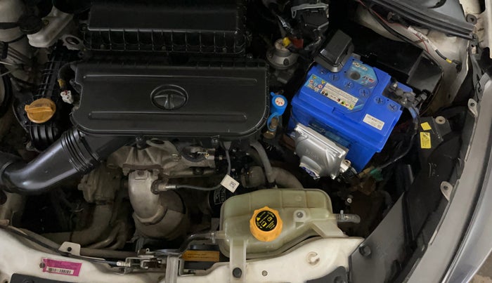 2020 Tata Tiago XE 1.2 REVOTRON, CNG, Manual, 44,053 km, Engine View - Left