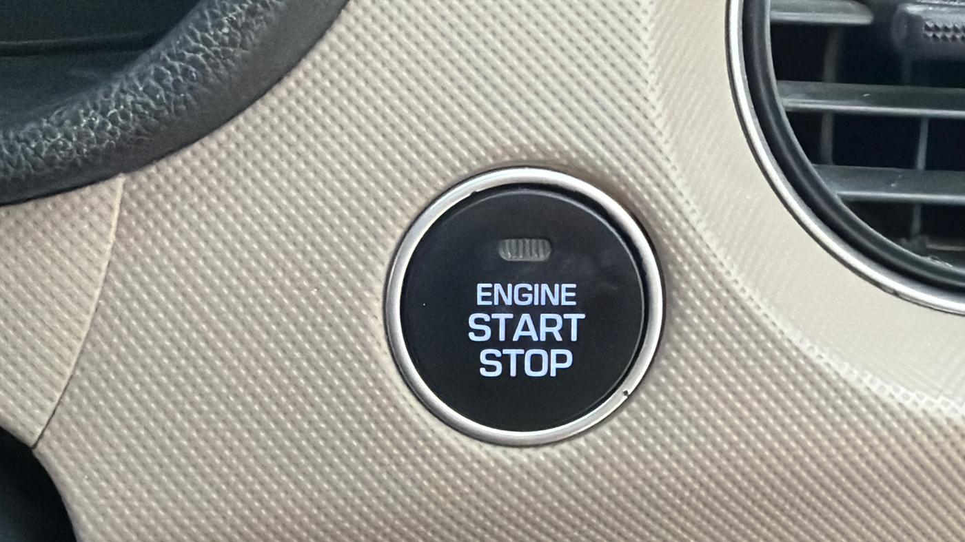 2018 Hyundai Grand i10 ASTA 1.2 KAPPA VTVT, Petrol, Manual, 46,806 km, Keyless Start/ Stop Button