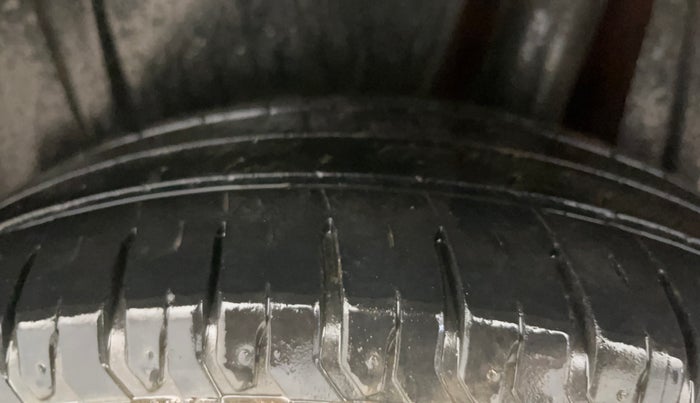 2022 Maruti Ertiga ZXI+ AT SHVS, Petrol, Automatic, 33,053 km, Left Rear Tyre Tread