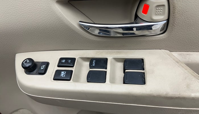 2022 Maruti Ertiga ZXI+ AT SHVS, Petrol, Automatic, 33,053 km, Driver Side Door Panels Control