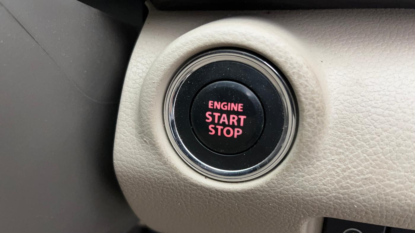 2022 Maruti Ertiga ZXI+ AT SHVS, Petrol, Automatic, 33,804 km, Keyless Start/ Stop Button