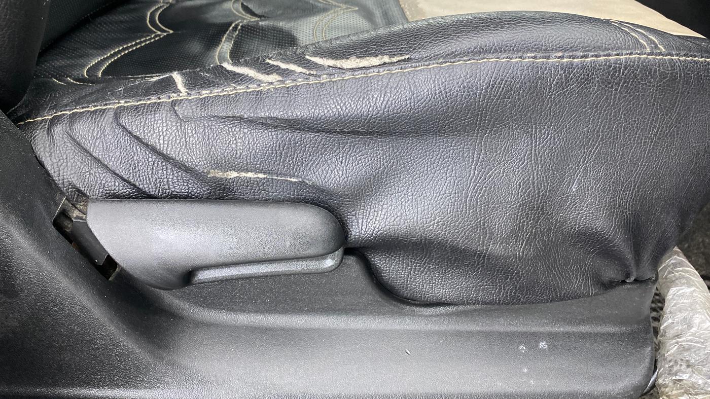 2020 Maruti Vitara Brezza VXI, Petrol, Manual, 53,238 km, Driver Side Adjustment Panel
