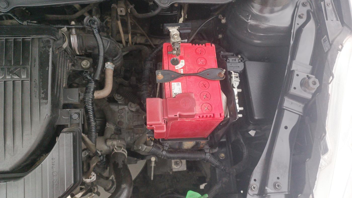 2015 Maruti Swift VXI, Petrol, Manual, 92,353 km, Engine View - Left
