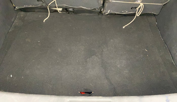 2024 Nissan MAGNITE XV MT, Petrol, Manual, 18,224 km, Boot Inside