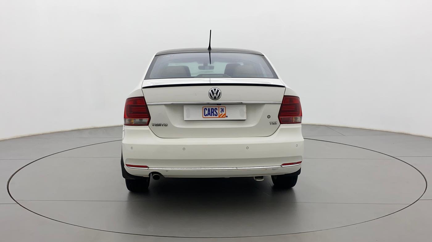 2018 Volkswagen Vento HIGHLINE PLUS 1.2 AT 16 ALLOY, Petrol, Automatic, 30,593 km, Back/Rear