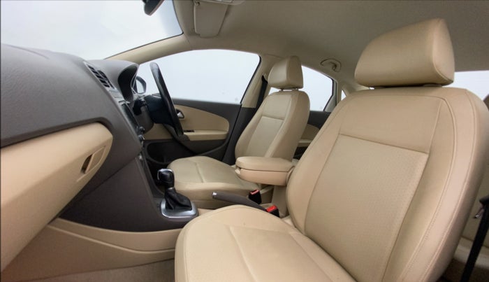 2018 Volkswagen Vento HIGHLINE PLUS 1.2 AT 16 ALLOY, Petrol, Automatic, 30,593 km, Right Side Front Door Cabin