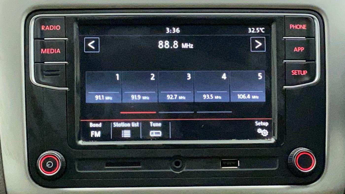 2018 Volkswagen Vento HIGHLINE PLUS 1.2 AT 16 ALLOY, Petrol, Automatic, 30,593 km, Infotainment System