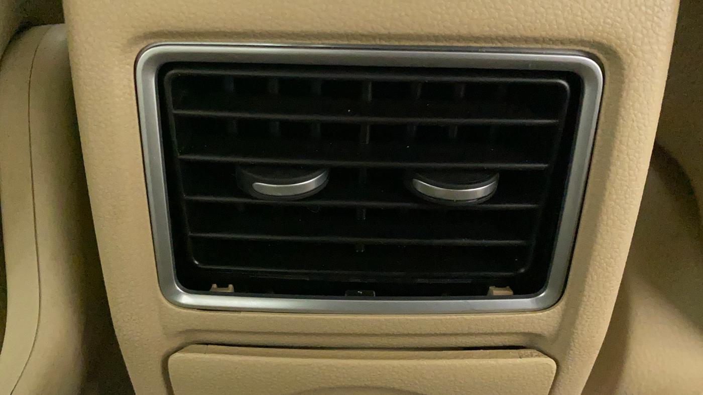 2018 Volkswagen Vento HIGHLINE PLUS 1.2 AT 16 ALLOY, Petrol, Automatic, 30,593 km, Rear AC Vents