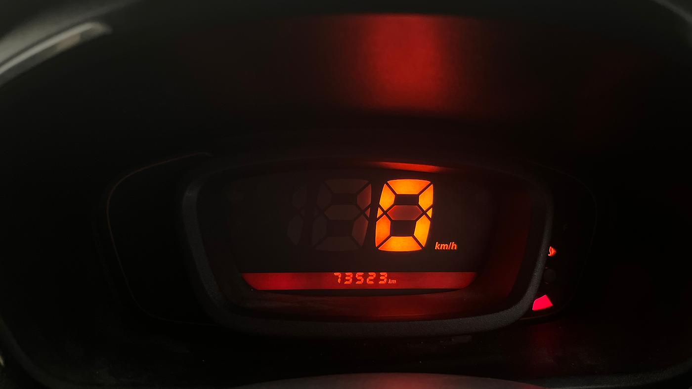 2016 Renault Kwid RXT 0.8, Petrol, Manual, 73,497 km, Odometer Image