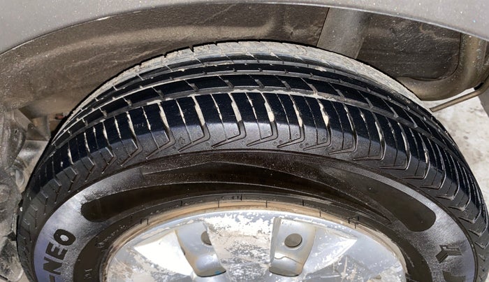 2021 Maruti New Wagon-R LXI CNG (O) 1.0, CNG, Manual, 43,516 km, Left Rear Tyre Tread