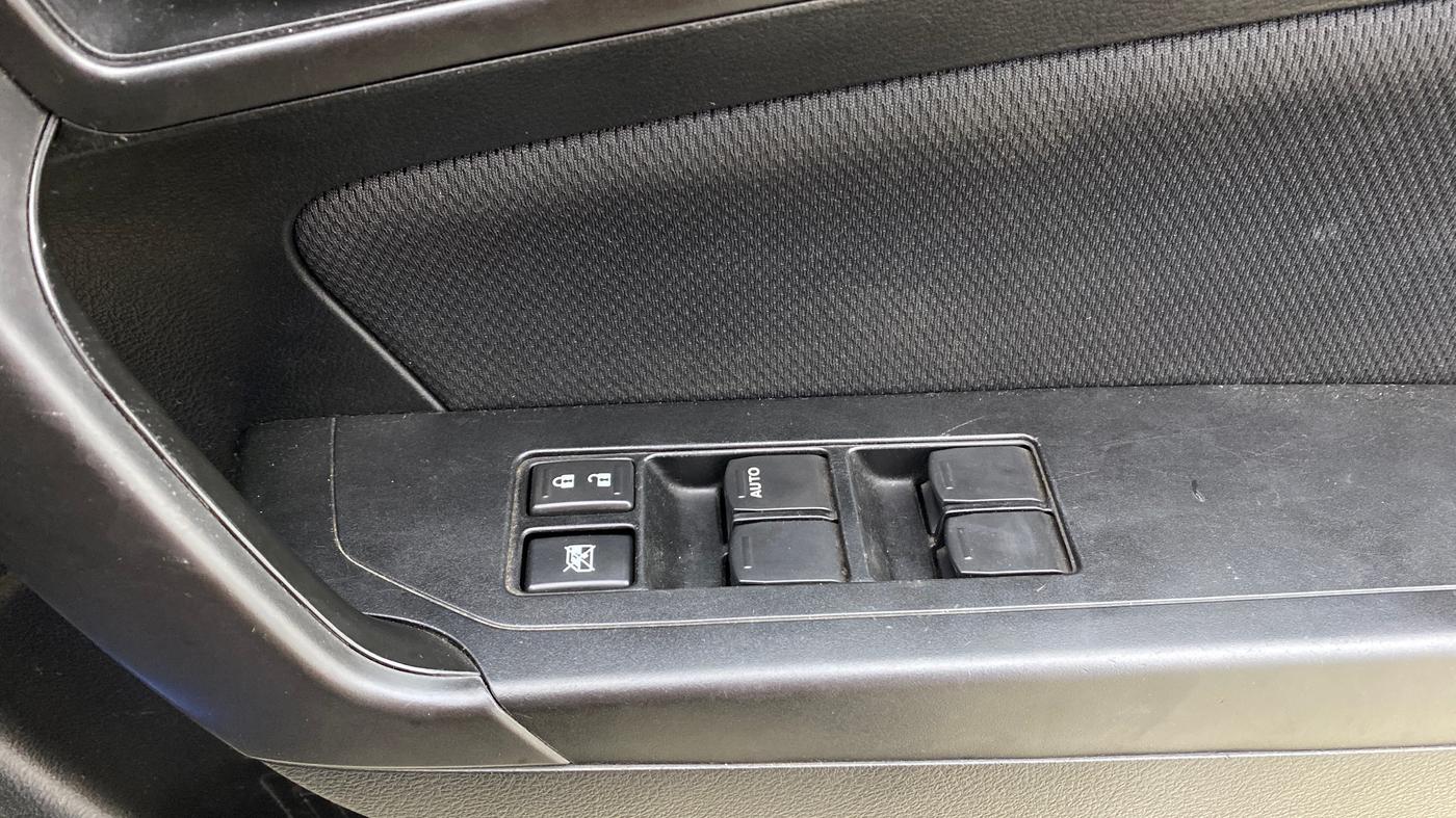 2020 Maruti Vitara Brezza VXI, Petrol, Manual, 30,586 km, Driver Side Door Panels Control