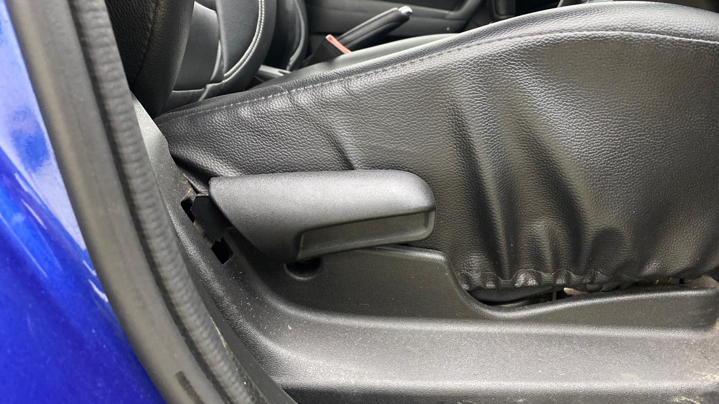 2020 Maruti Vitara Brezza VXI, Petrol, Manual, 30,586 km, Driver Side Adjustment Panel