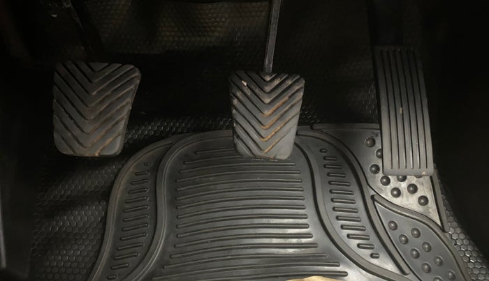 2014 Hyundai Elite i20 SPORTZ 1.4 CRDI, Diesel, Manual, 1,37,256 km, Pedals