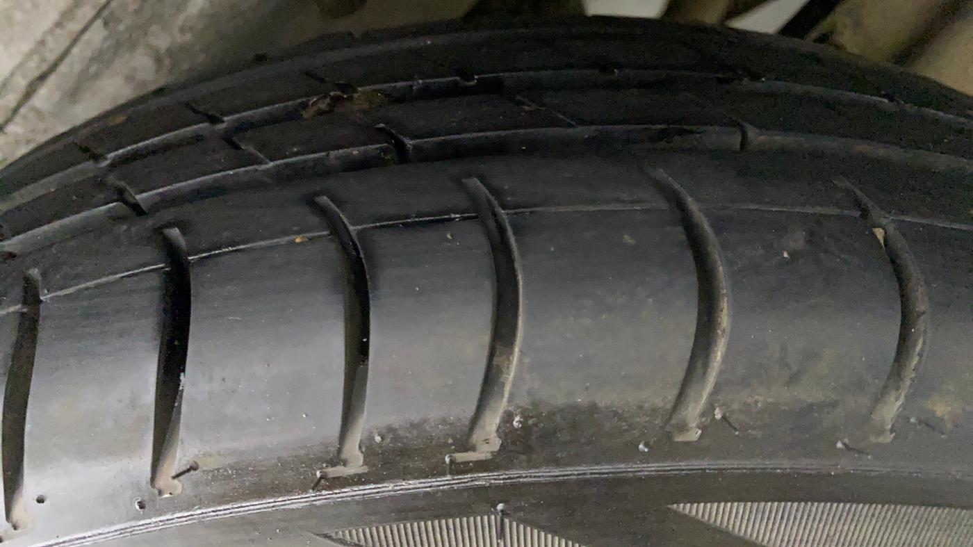 2018 Maruti Wagon R 1.0 LXI CNG, CNG, Manual, 35,425 km, Left Rear Tyre Tread