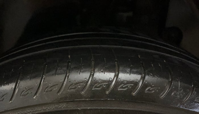 2022 KIA SELTOS HTK PLUS 1.5 IMT, Petrol, Manual, 88,718 km, Left Rear Tyre Tread