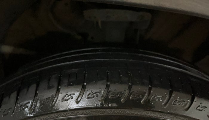 2022 KIA SELTOS HTK PLUS 1.5 IMT, Petrol, Manual, 88,718 km, Right Front Tyre Tread