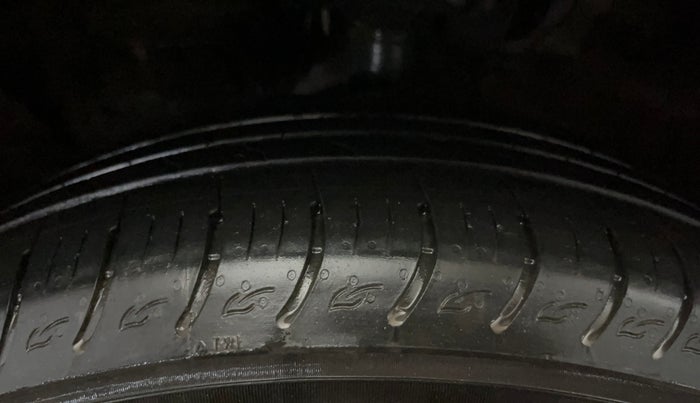 2022 KIA SELTOS HTK PLUS 1.5 IMT, Petrol, Manual, 88,718 km, Left Front Tyre Tread