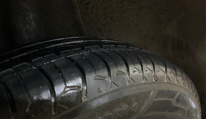 2022 Hyundai GRAND I10 NIOS SPORTZ 1.2 KAPPA VTVT CNG, CNG, Manual, 84,030 km, Right Rear Tyre Tread