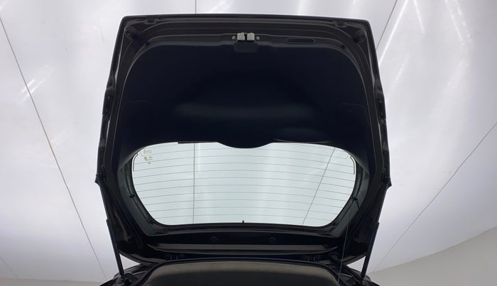 2018 Honda WR-V 1.2 i-VTEC VX MT, Petrol, Manual, 31,032 km, Boot Door Open