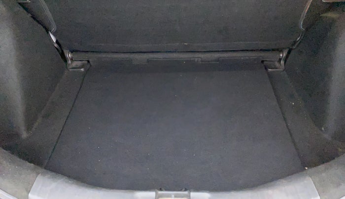 2018 Honda WR-V 1.2 i-VTEC VX MT, Petrol, Manual, 31,032 km, Boot Inside