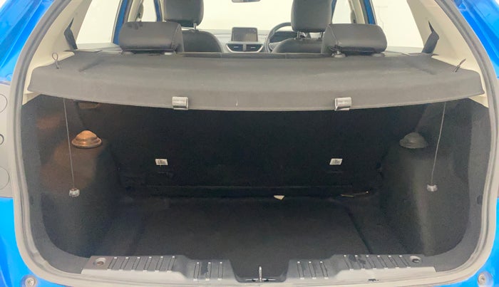 2022 Tata ALTROZ XZ PETROL, Petrol, Manual, 17,462 km, Boot Inside