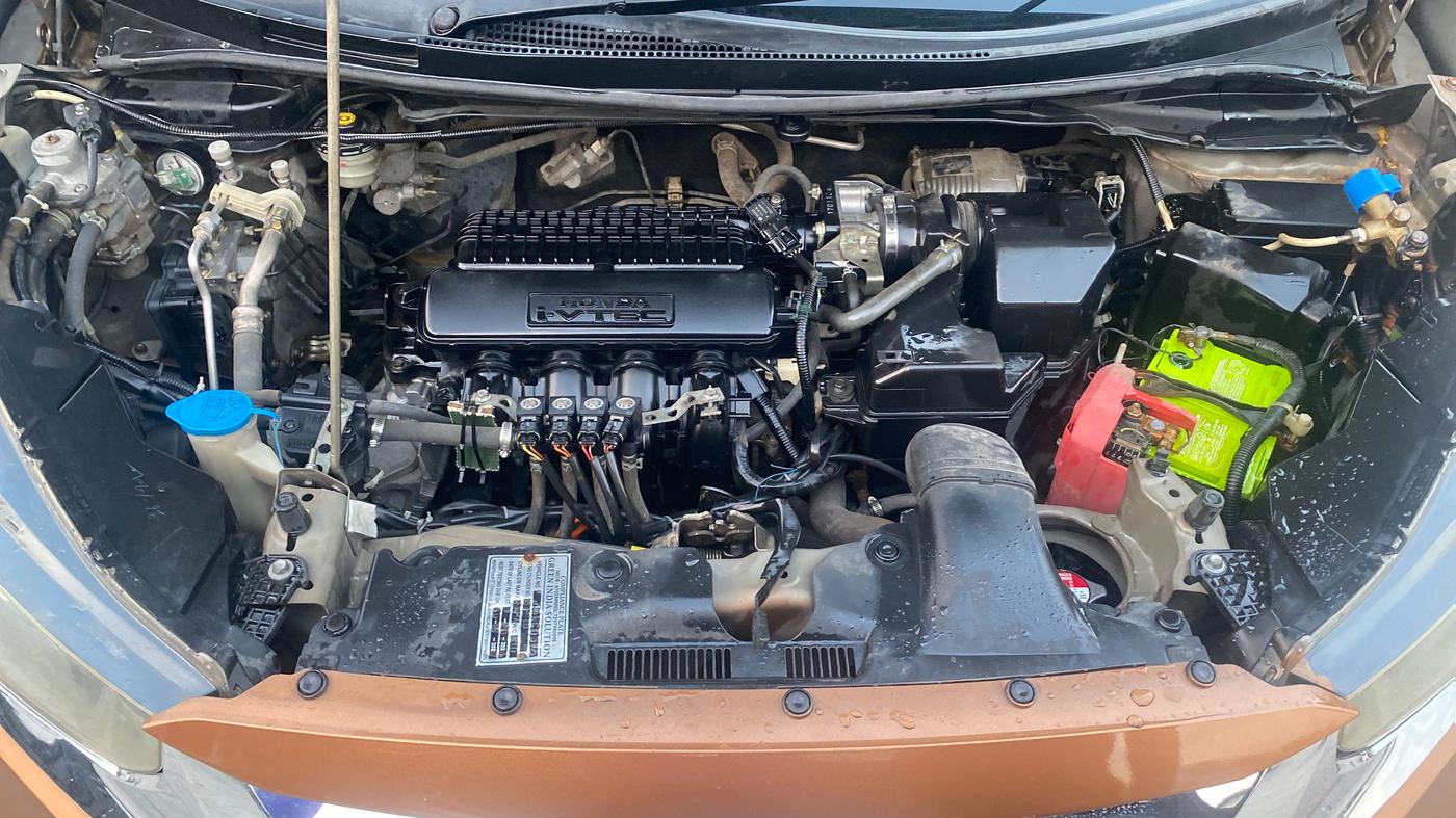 2017 Honda WR-V 1.2L I-VTEC VX MT, CNG, Manual, 1,04,081 km, Engine View