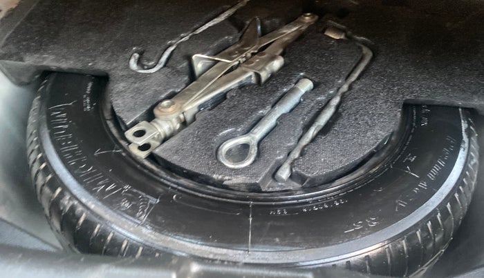 2017 Honda WR-V 1.2L I-VTEC VX MT, CNG, Manual, 1,04,053 km, Spare Tyre