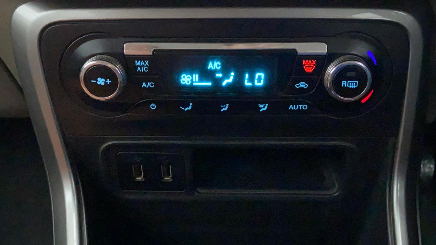 2020 Ford Ecosport TITANIUM 1.5L DIESEL, Diesel, Manual, 85,828 km, Automatic Climate Control