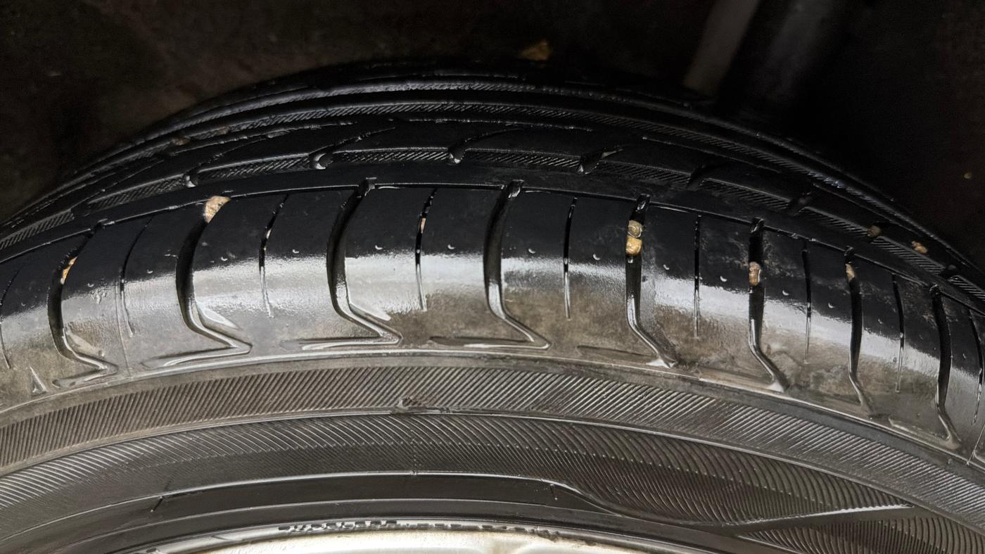 2016 Ford Ecosport TITANIUM 1.5L PETROL AT, Petrol, Automatic, 64,938 km, Left Rear Tyre Tread