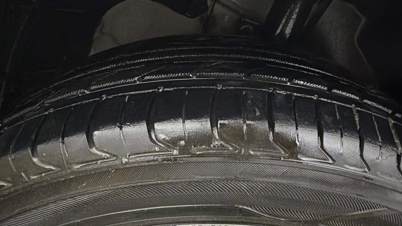 2016 Ford Ecosport TITANIUM 1.5L PETROL AT, Petrol, Automatic, 64,938 km, Right Front Tyre Tread