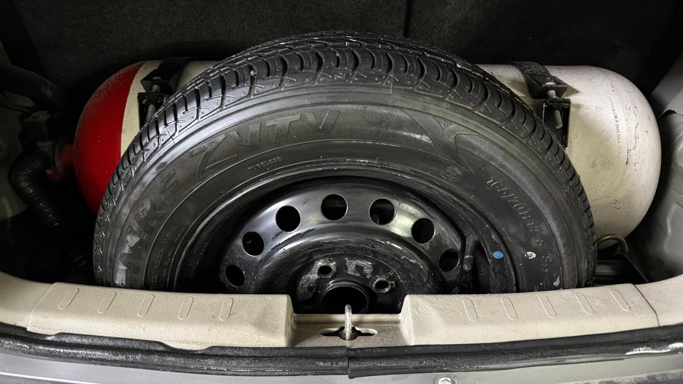 2014 Maruti Celerio VXI CNG, CNG, Manual, 66,646 km, Spare Tyre